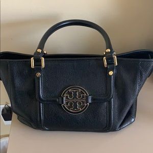 Tory Burch women’s handbag